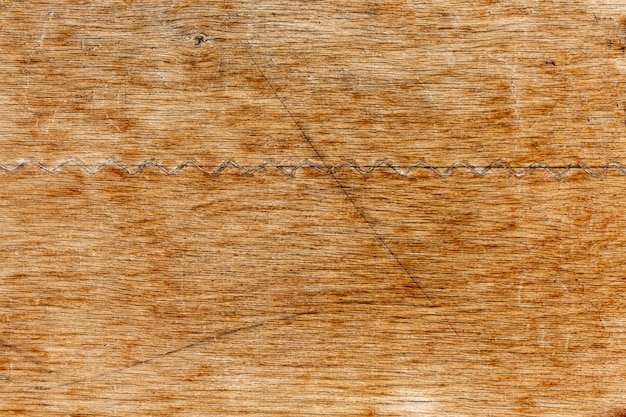 傷のある木製の表面の摩耗