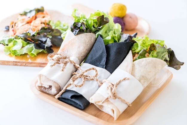 wrap salad roll