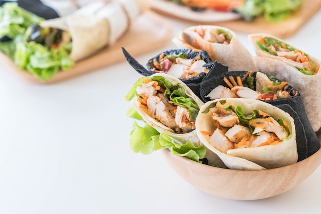 Free photo wrap salad roll