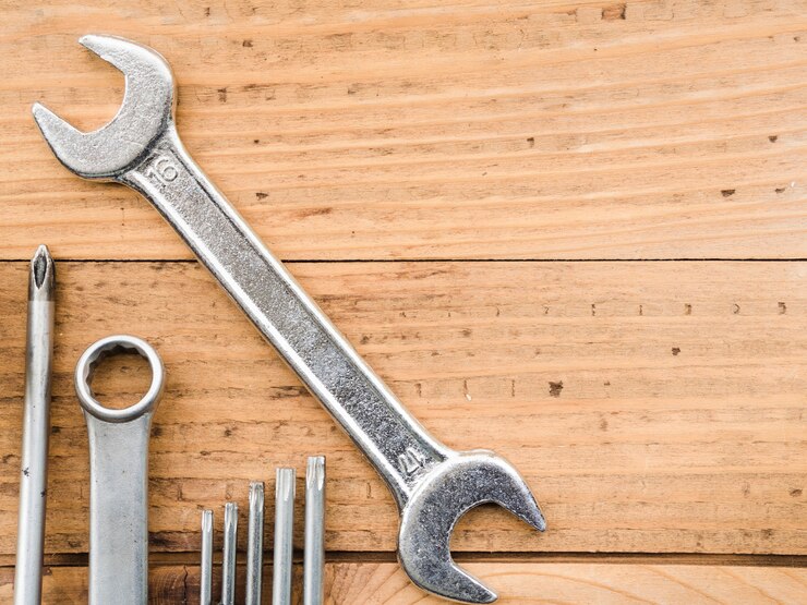 Free Photo wrenches and nozzles for screwdriver