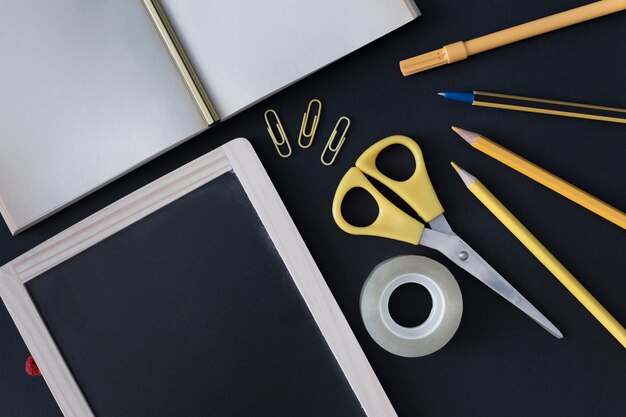 Writing implements in black and yellow colors