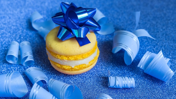 Free Photo yellow macaron composition