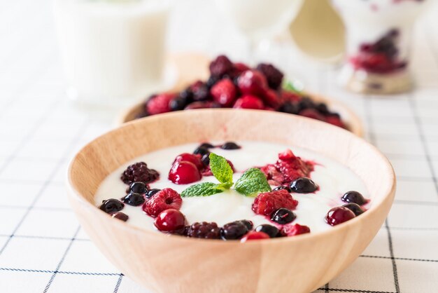 yogurt with mixed berries