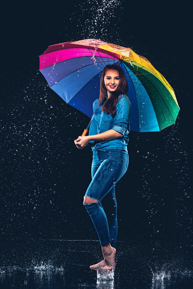 https://img.freepik.com/free-photo/young-beautiful-woman-with-umbrella_155003-11031.jpg?w=740&amp;t=st=1691156613~exp=1691157213~hmac=b659614be2fc365665d959080fd52ae39d2b12ed7cf728d84fca68c7f6235a51