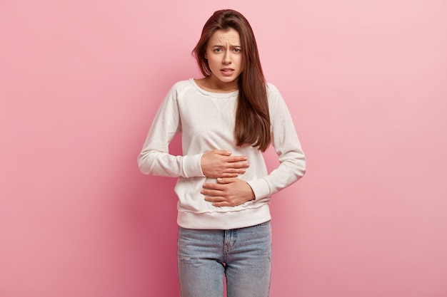 Young brunette woman wearing casual clothes