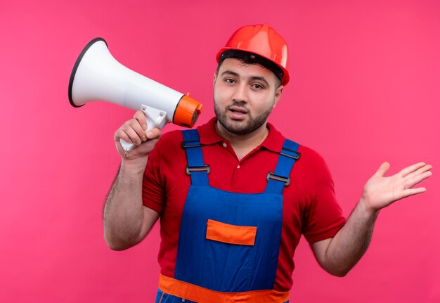 Page 18 Worker Shouting Images - Free Download on Freepik