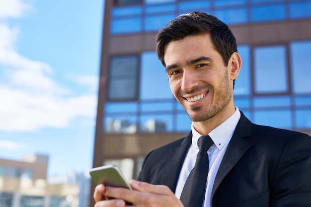 Free photo young businessman