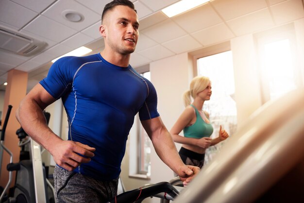 Young couple enjoying their workout