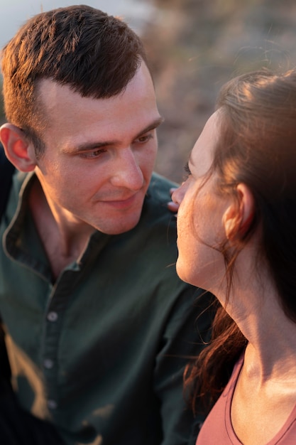 Free photo young couple travelling together