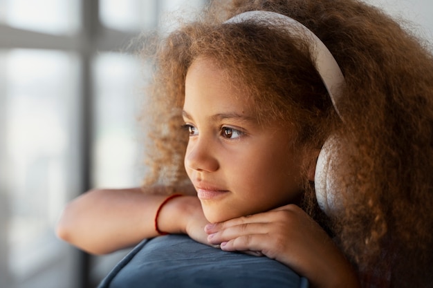 Free photo young girl adopted by couple