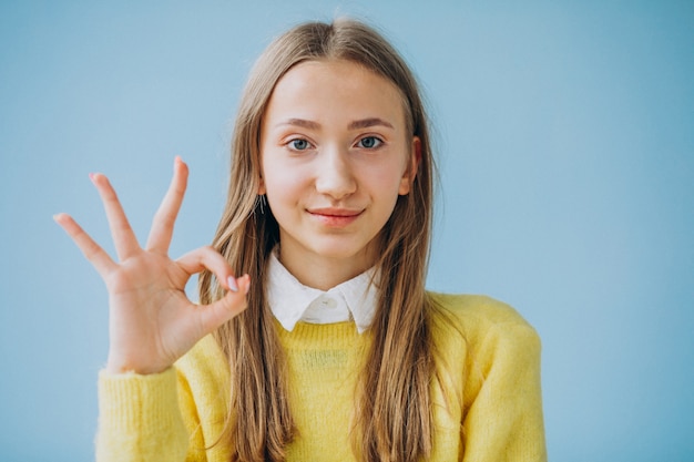 Free photo young girl isolated showing face expressions