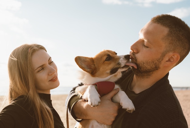 immature Couple Do The Doggie