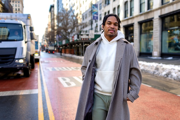 Free photo young man in the new york city during daytime