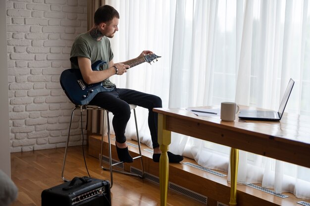 Get instinct onlajnovyj samouchitel igre na gitare