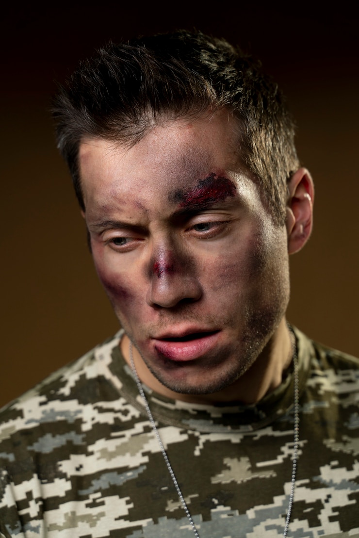 Бесплатный Фотография молодой солдат под эффектом ptsd