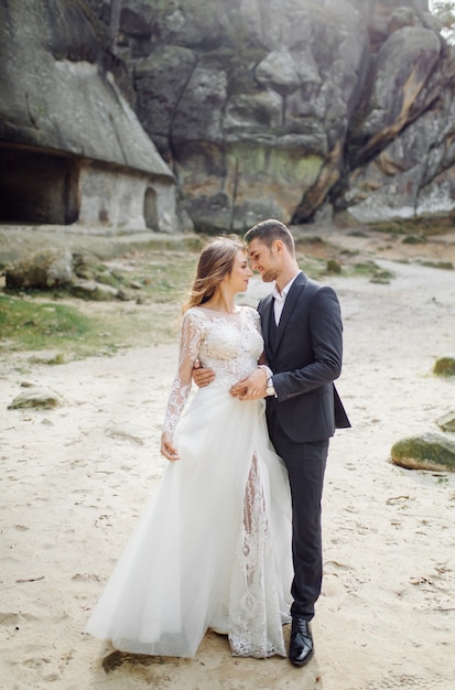 Free photo young wedding couple enjoying romantic moments