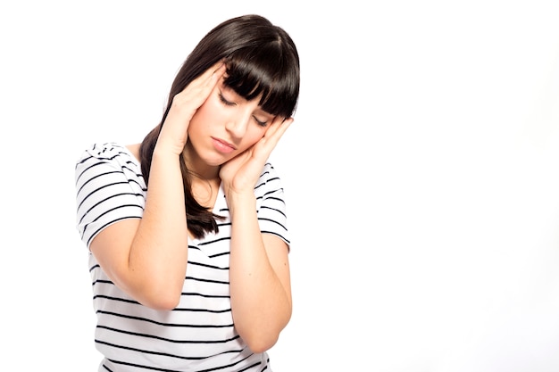 Free photo young woman having headache