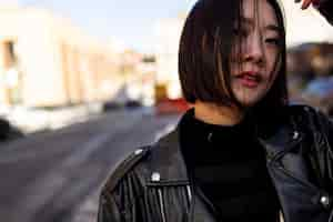 Free photo young woman in new york city during daytime