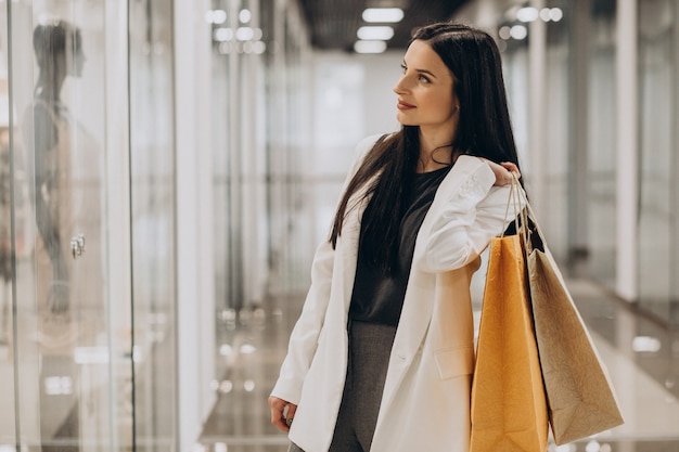 Young woman shopping at shopping mall