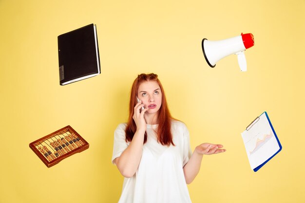 Free photo young woman talking with boss