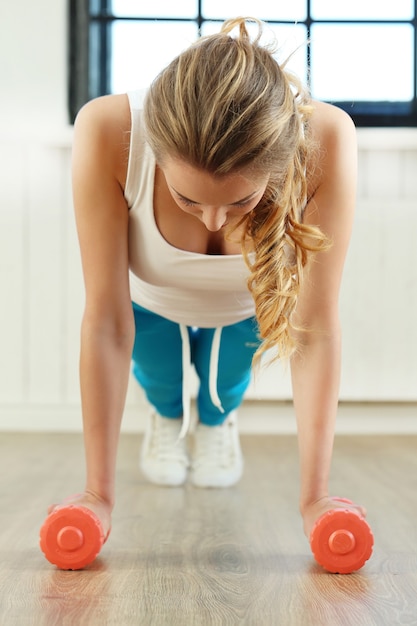 Young woman training in the gym