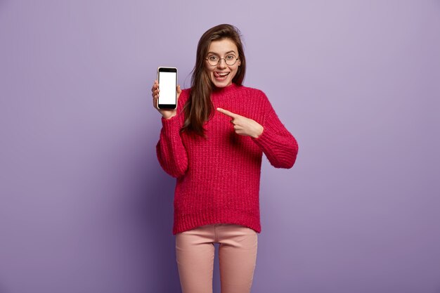 Young woman wearing colorful clothes