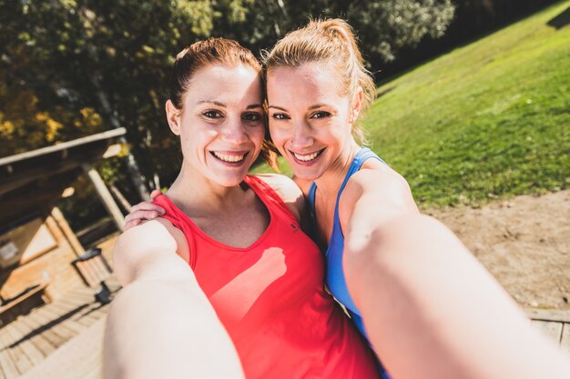 Young women posing on a sunny day