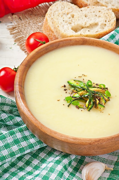 Zucchini cream soup  with garlic and chilli