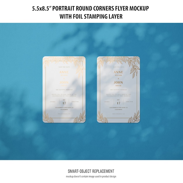 PSD gratuito 5,5 x 8,5 `` mockup di volantino verticale