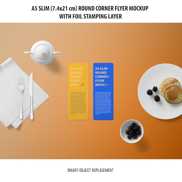 PSD gratuito a5 slim flyer mockup