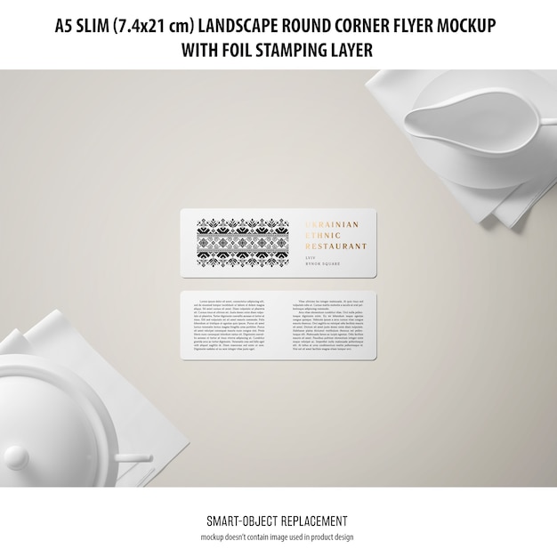 PSD gratuito a5 slim landscape flyer mockup