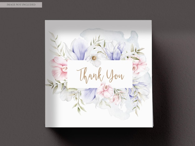 Free PSD beautiful wedding invitation card with elegant vintage floral