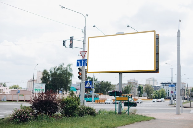 Billboard with blank surface for advertising – Free PSD Template