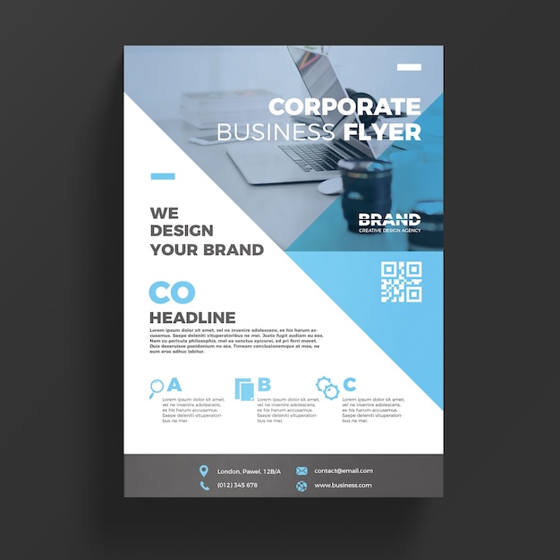 Free PSD blue corporate business flyer template