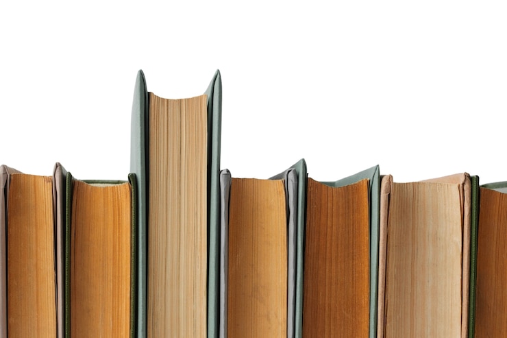 Бесплатный PSD куча книг изолирована