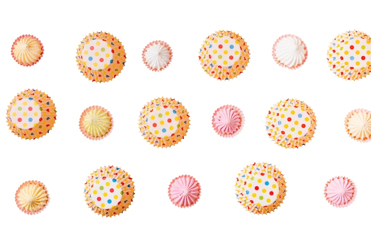 Free PSD cakes for birthday celebration isolated