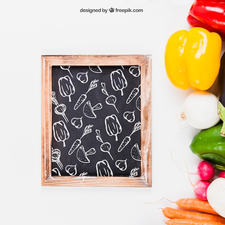 Free PSD decorative healthy food mockup with slate