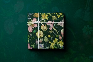 Floral gift box  wrapped in vintage style