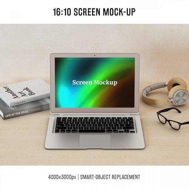 PSD gratuito laptop progettazione mock up