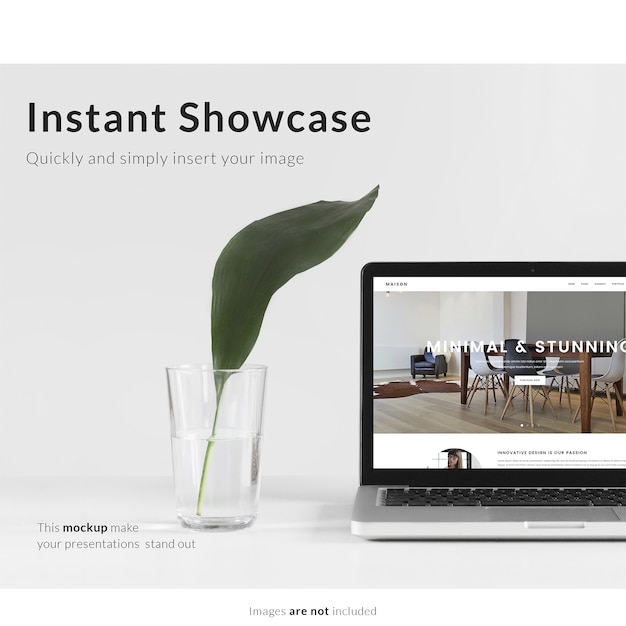 無料PSD 白いテーブルとプラントのモックアップノートパソコン