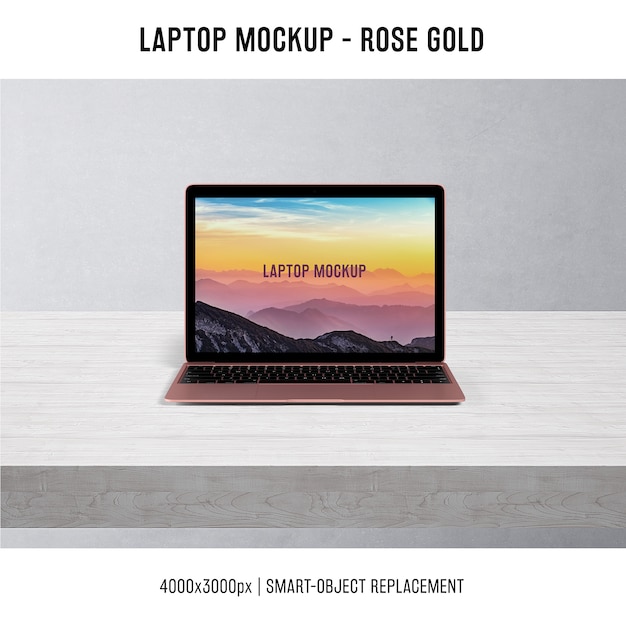 Free PSD laptop screen mockup