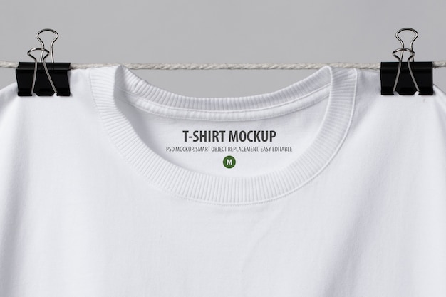 Logo mockup t-shirt neck label