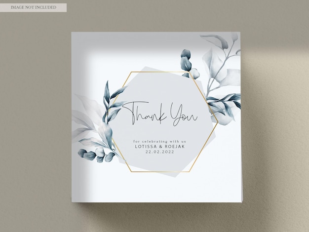 Free PSD luxury wedding invitation card with beautiful leaves watercolor
