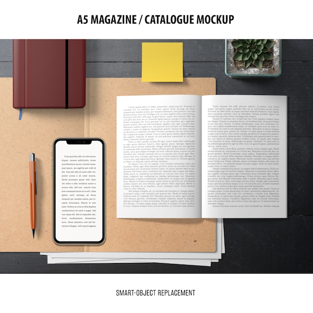 PSD gratuito mockup catalogo rivista