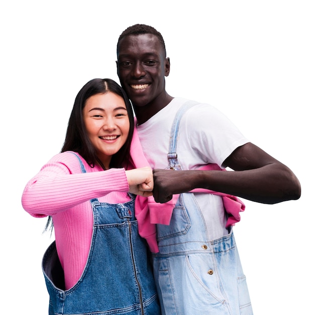 一緒にポーズをとっている友達