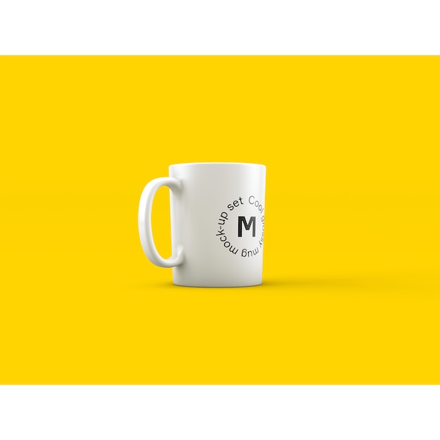PSD gratuito tazza su sfondo giallo mock up