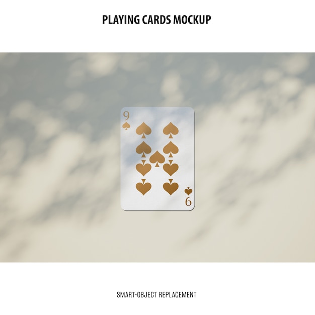 PSD gratuito mockup di carte da gioco