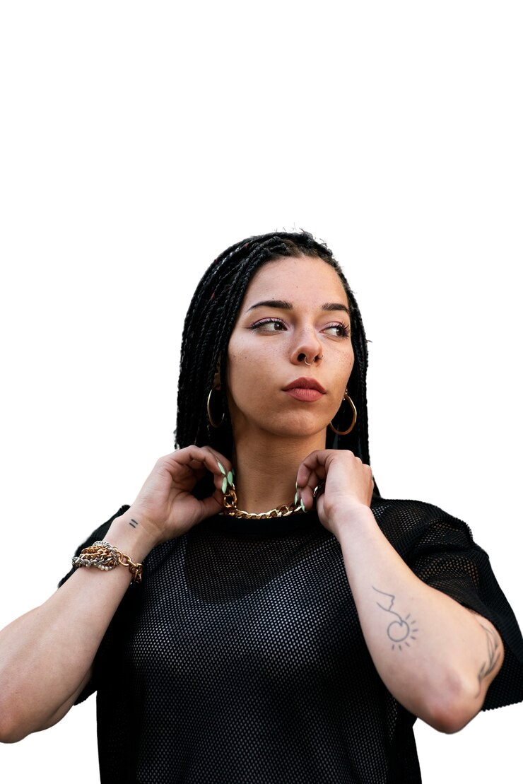 Free PSD portrait of person with chain necklace