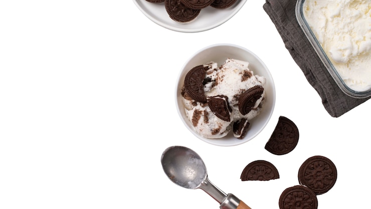 Free PSD still life of cookies and ice cream