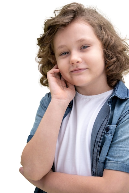 Ritratto in studio di adorabile ragazzo